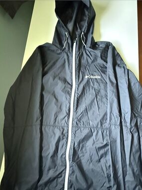 Like New Black Men's Medium Columbia Windbreaker